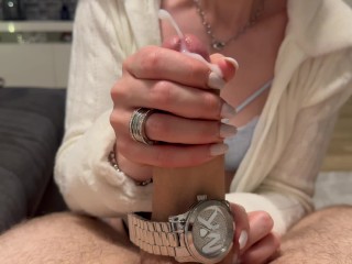 I gave my Boyfriend a HAPPY NEW YEAR 🍾🥂 Handjob and he gave me a Cumshot with my MK Watch