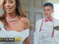 Dirty Milf Ariella Ferrera fucks her daughter's prom date - Brazzers